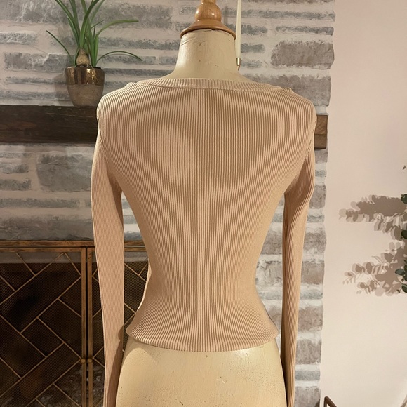 Perfect beige tan ribbed square neck sweater from Zara - Picture 4 of 5